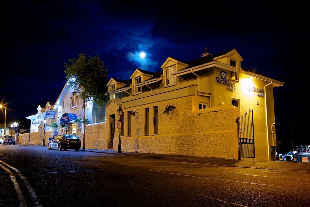 Watersedge Hotel Κομπ Εξωτερικό φωτογραφία