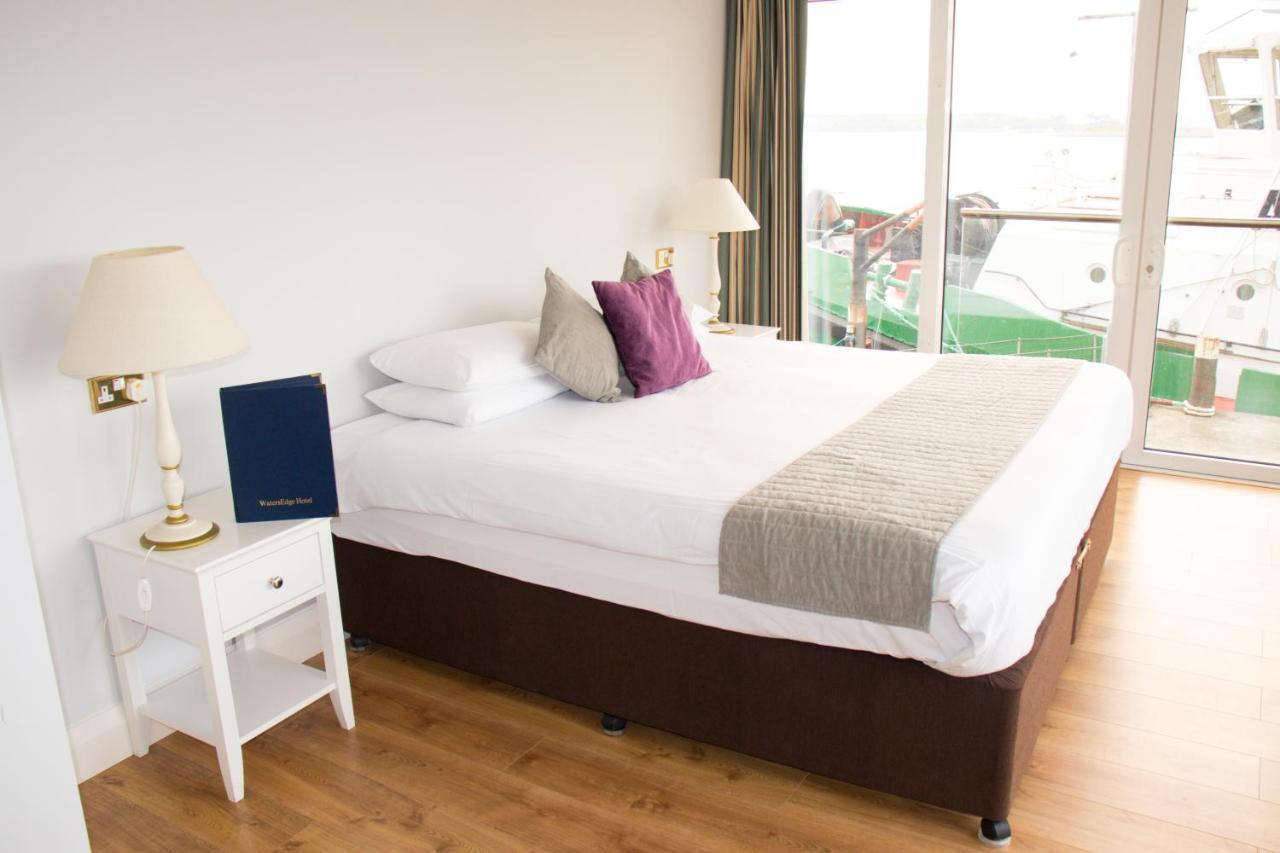 Watersedge Hotel Κομπ Εξωτερικό φωτογραφία